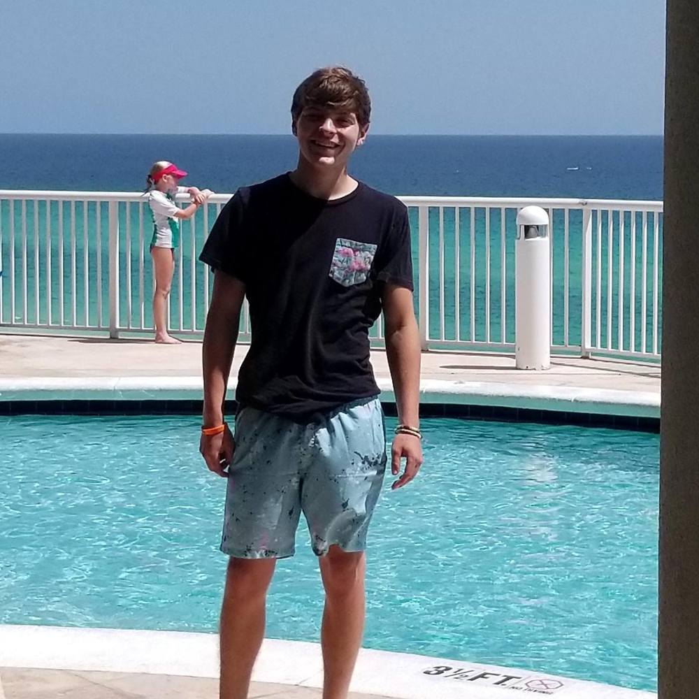 Meet your Posher, Race